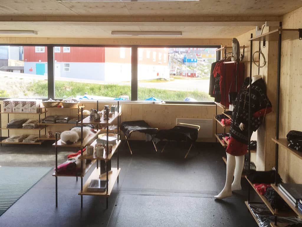 Special container løsning til souvenirbutik på Grønland