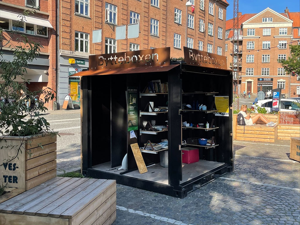 “Bytteboxen” - A mobile container solution for reuse and bulky waste in the city