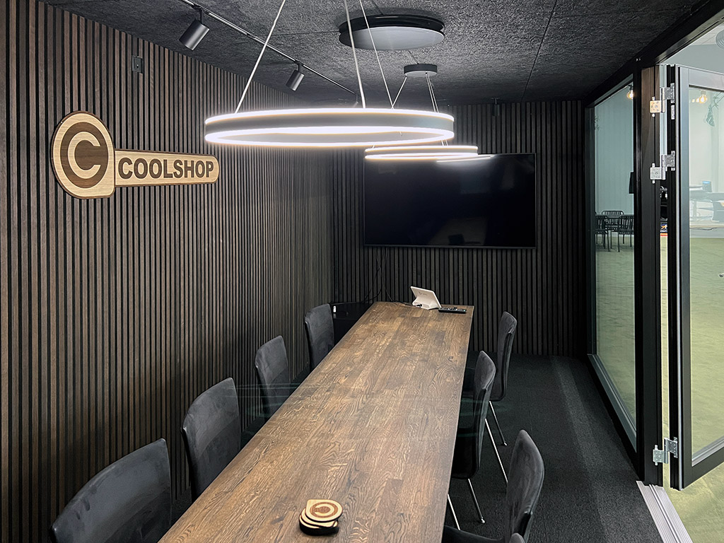 Mødelokaler til Coolshop kontor - specialbygget container løsning