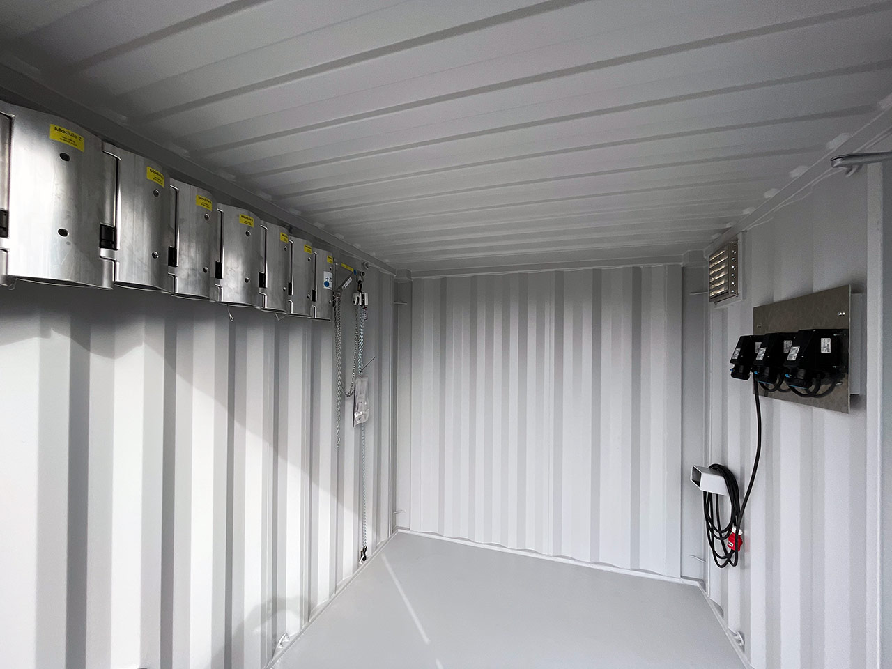 Custom-built 10-ft crane container with CSC approval