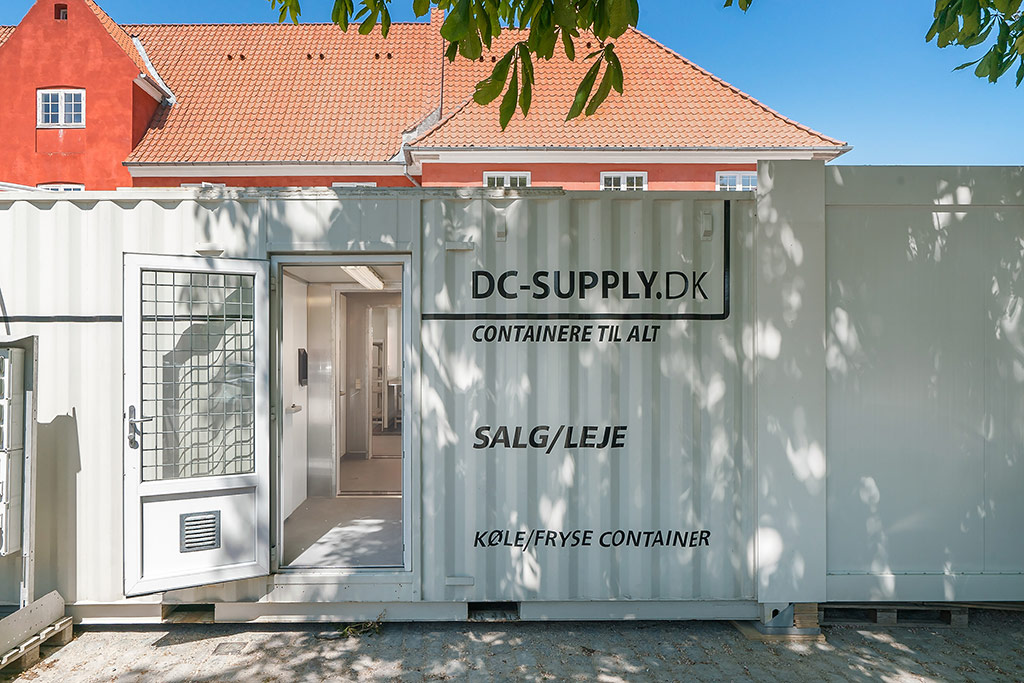 Custom-built refrigerator and freezer containers from DC-Supply A/S